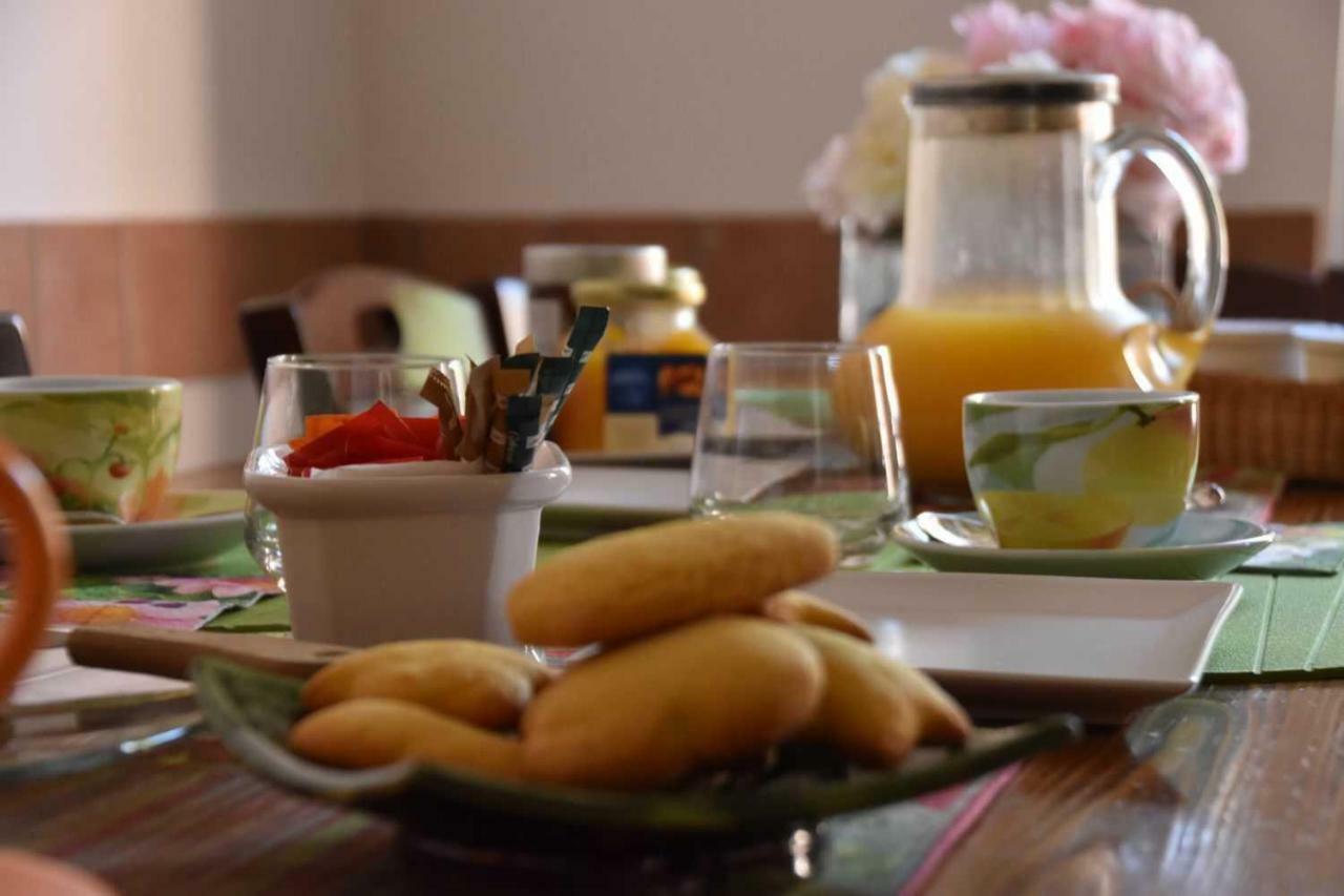Il Giardino Di Viola Bed and Breakfast Ceglie Messapica Buitenkant foto